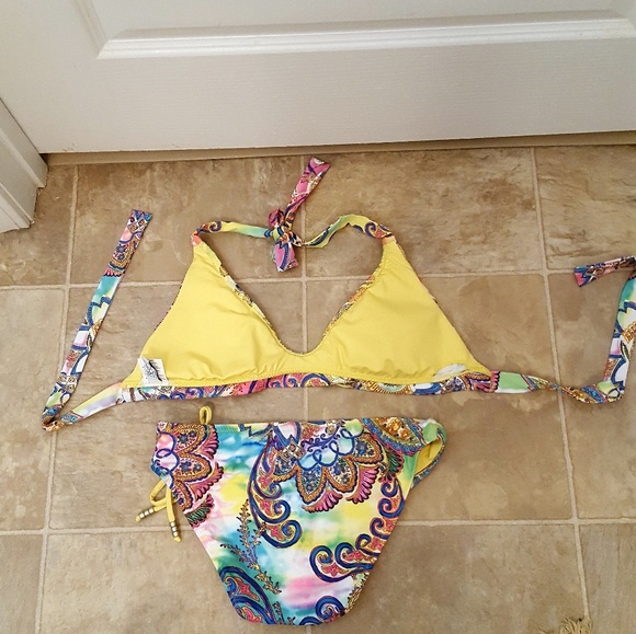 Becca Sexy Yellow Ruffled Bikini - Picture 2 of 7